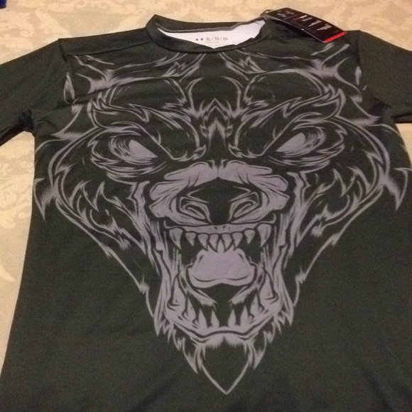 UNDER ARMOUR - Picture 2 of 8